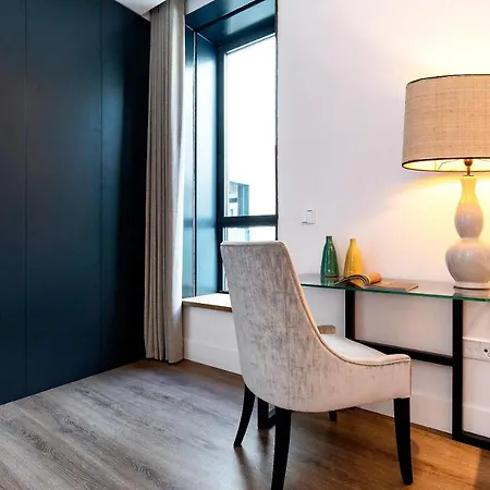 Apartment Genteel Betis 67 *
