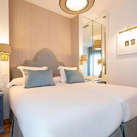 Genteel Betis 67 Apartment *